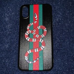 iPhone X,IPhone XS red and green snake case